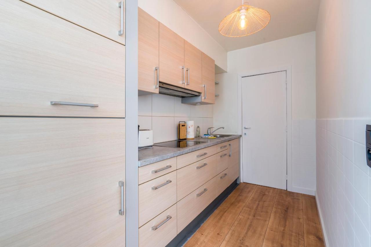 Ruim En Warm Appartement In De Winkelstraat Van Oostende 외부 사진