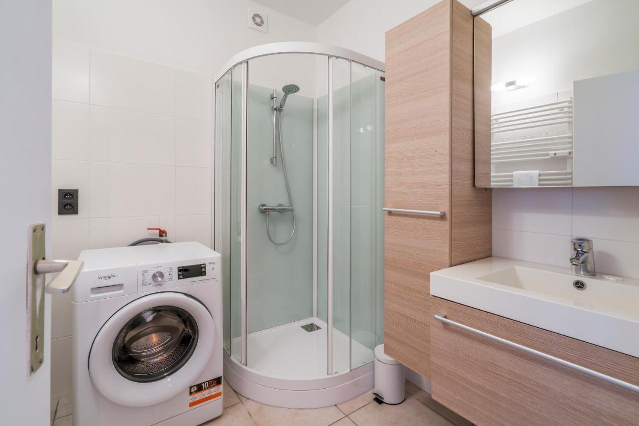Ruim En Warm Appartement In De Winkelstraat Van Oostende 외부 사진