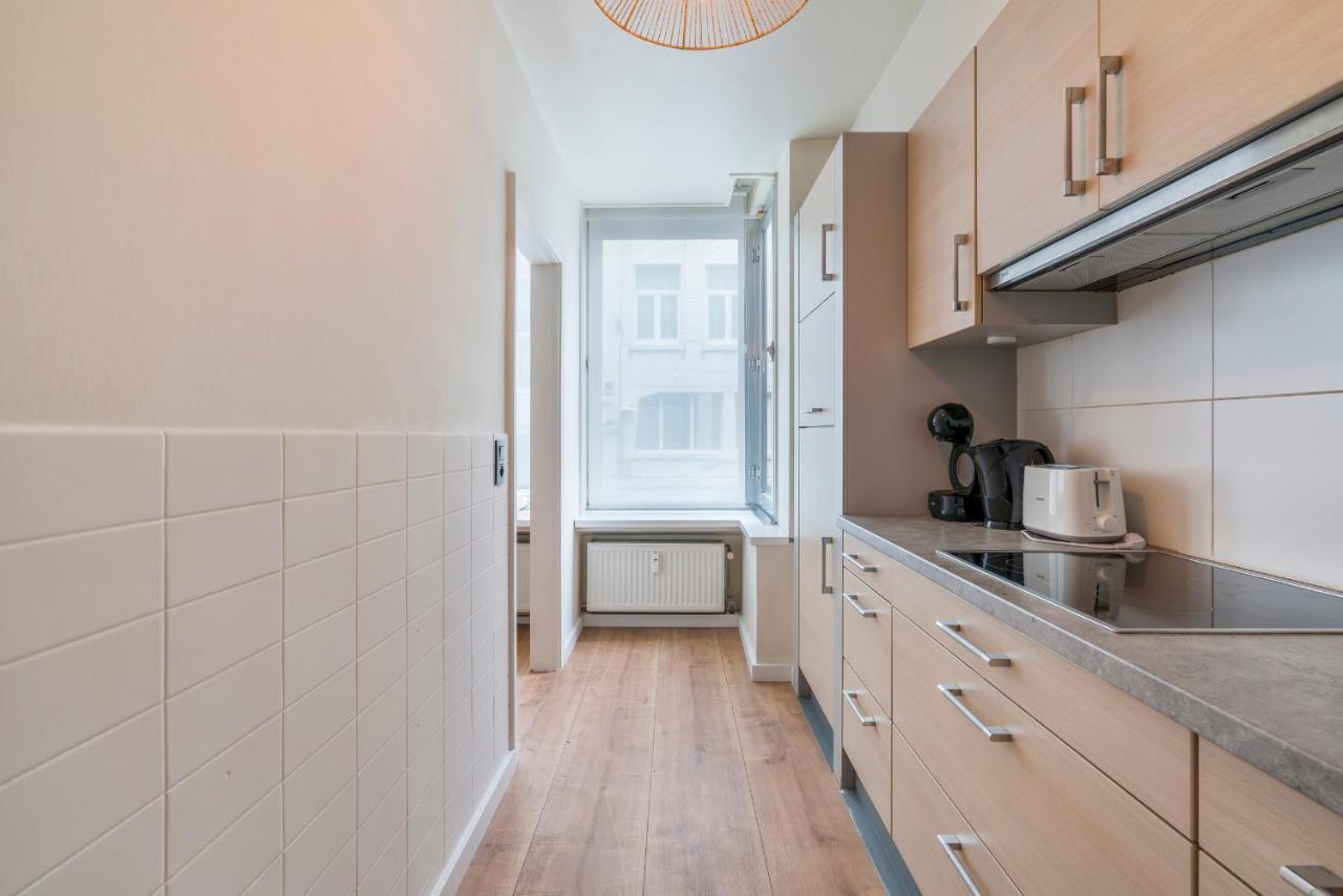 Ruim En Warm Appartement In De Winkelstraat Van Oostende 외부 사진