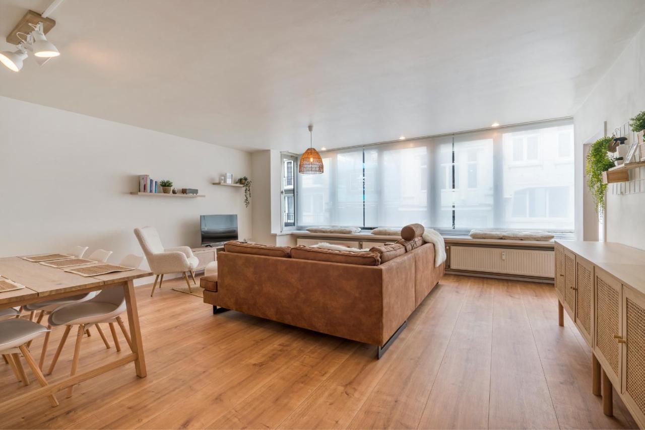Ruim En Warm Appartement In De Winkelstraat Van Oostende 외부 사진