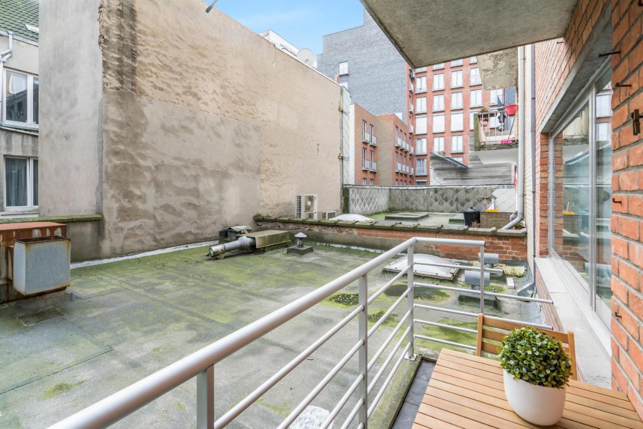Ruim En Warm Appartement In De Winkelstraat Van Oostende 외부 사진